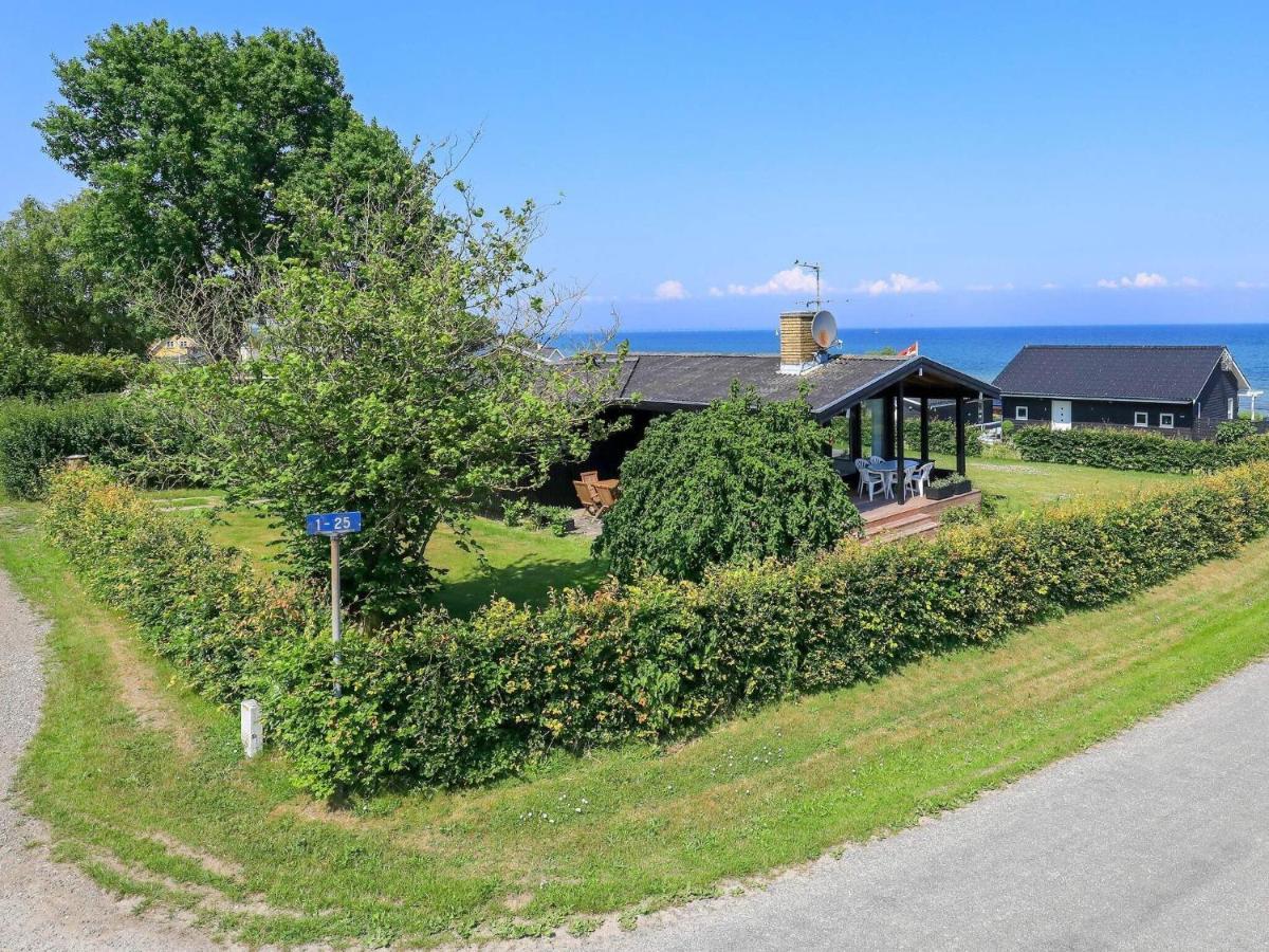 6 Person Holiday Home In Hesselager Exteriér fotografie